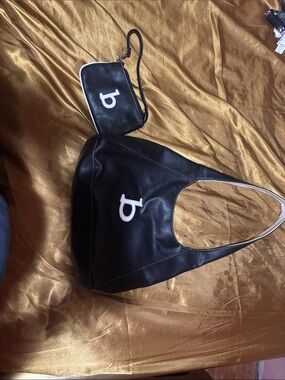 Y2K Nine West- Black leather hobo shoulder bag with Matching Wristlet